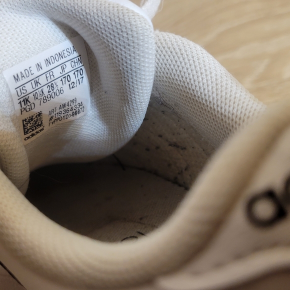 Adidas Kids White and Black Sneakers - Picture 8 of 8